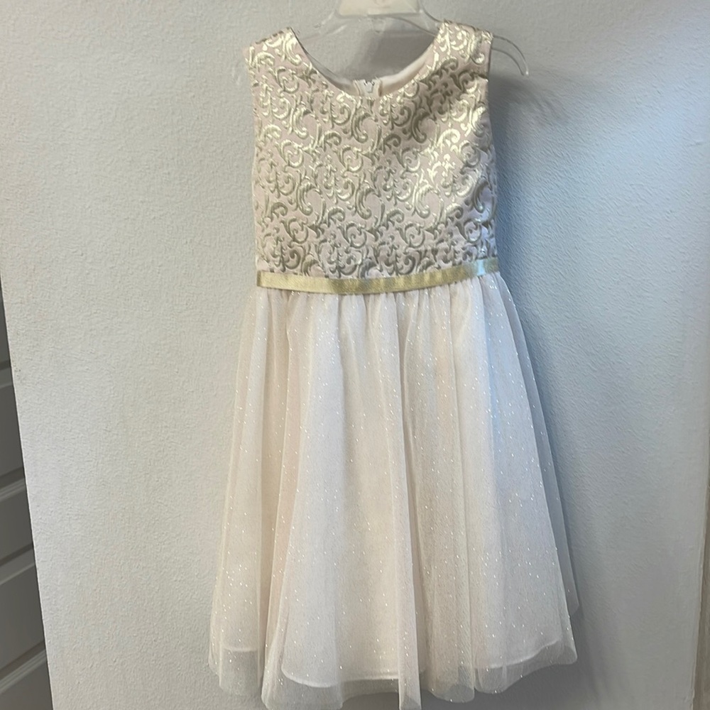 Dress Unable to find tag worn when in a size 6 Pink-gold Satin- tulle lining GUC